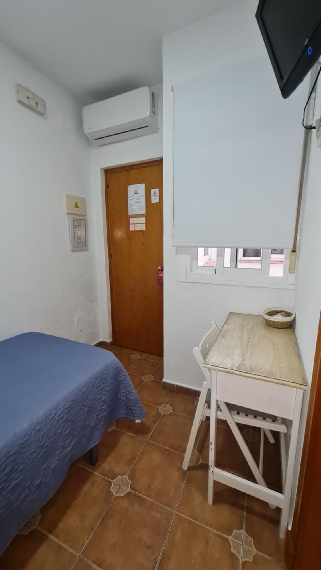 Hostal Canalejas Καντίζ Εξωτερικό φωτογραφία